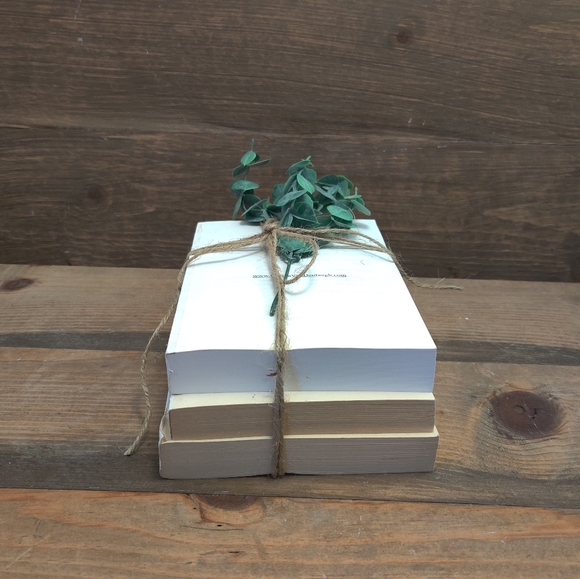 Handmade book stack with greenery - Picture 5 of 6